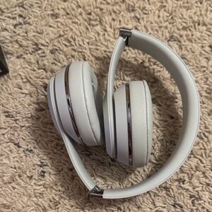 Beats by Dre White Headphones